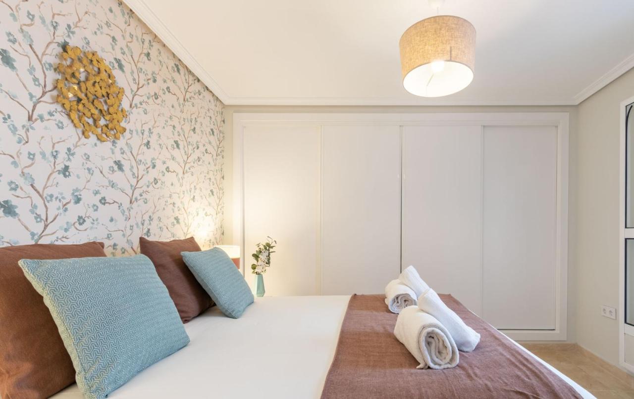 Apartamento San Jacinto Triana Deluxe by Valcambre Sevilla Exterior foto