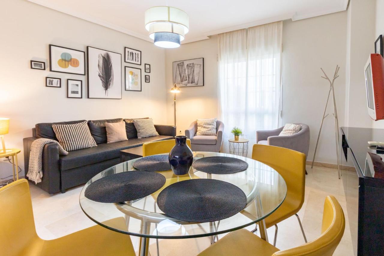 Apartamento San Jacinto Triana Deluxe by Valcambre Sevilla Exterior foto