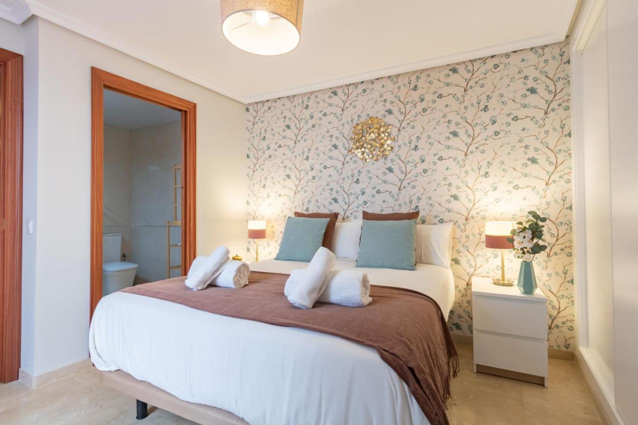 Apartamento San Jacinto Triana Deluxe by Valcambre Sevilla Exterior foto