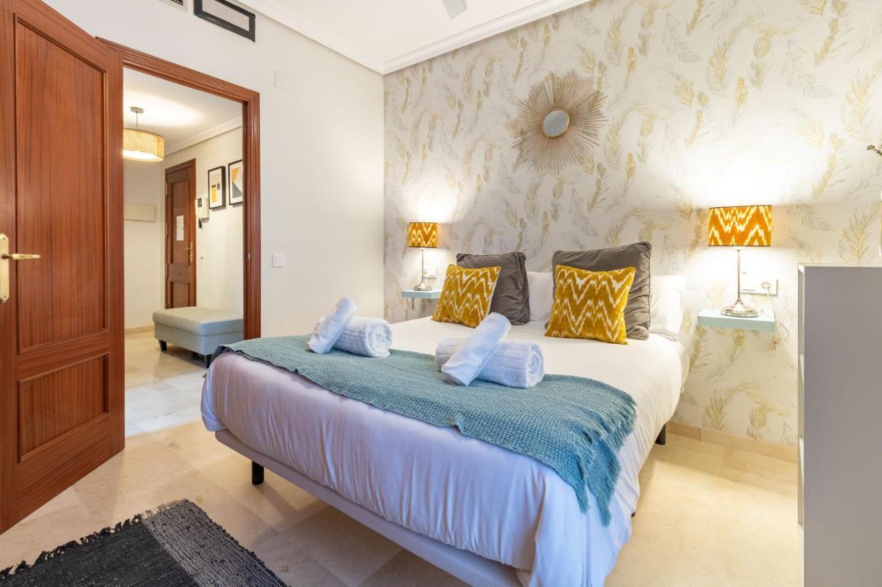 Apartamento San Jacinto Triana Deluxe by Valcambre Sevilla Exterior foto