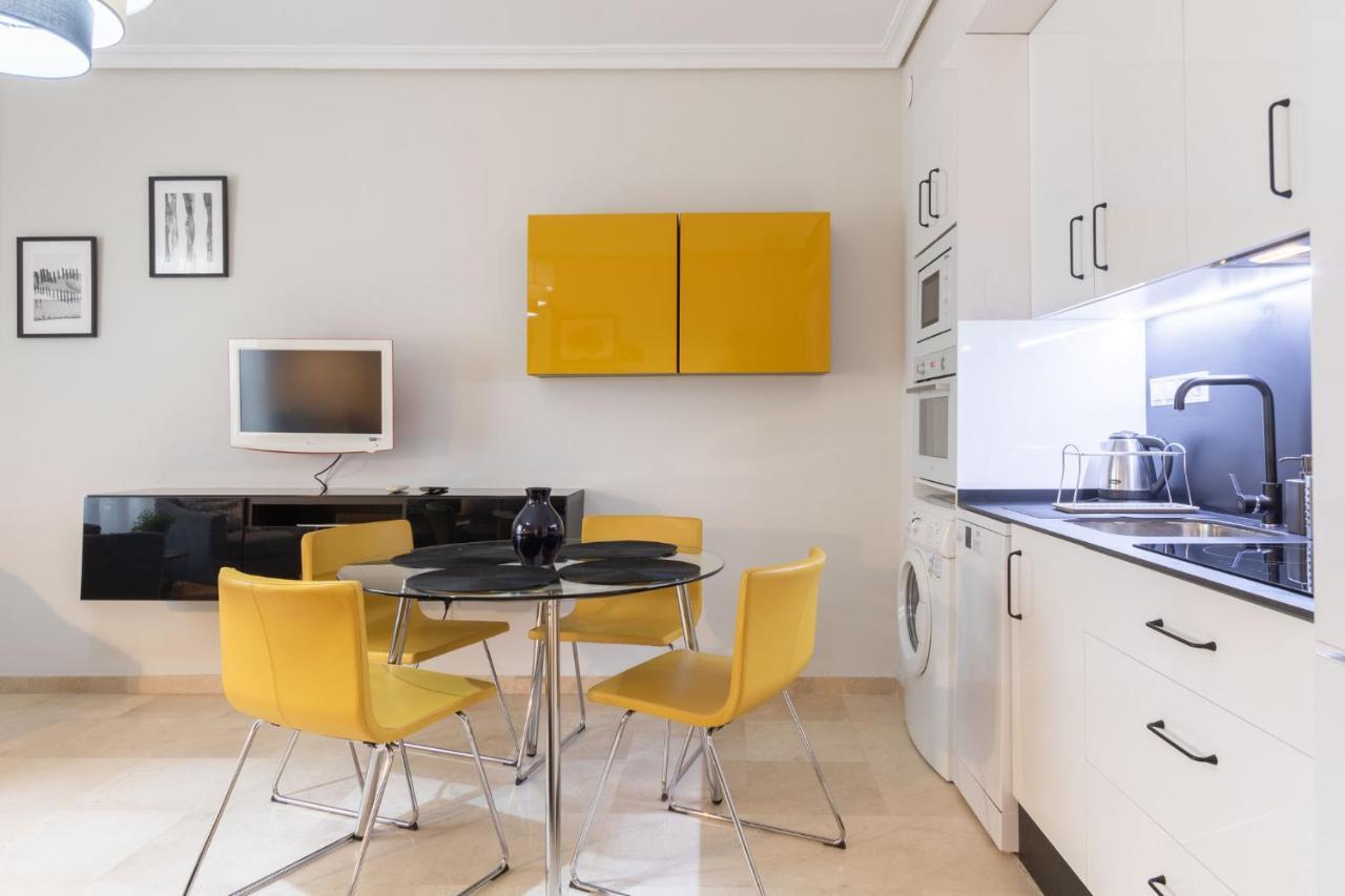 Apartamento San Jacinto Triana Deluxe by Valcambre Sevilla Exterior foto