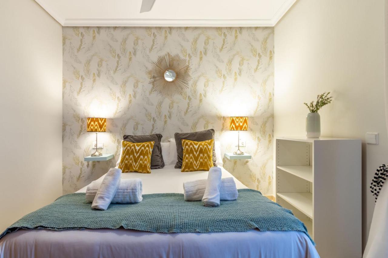 Apartamento San Jacinto Triana Deluxe by Valcambre Sevilla Exterior foto